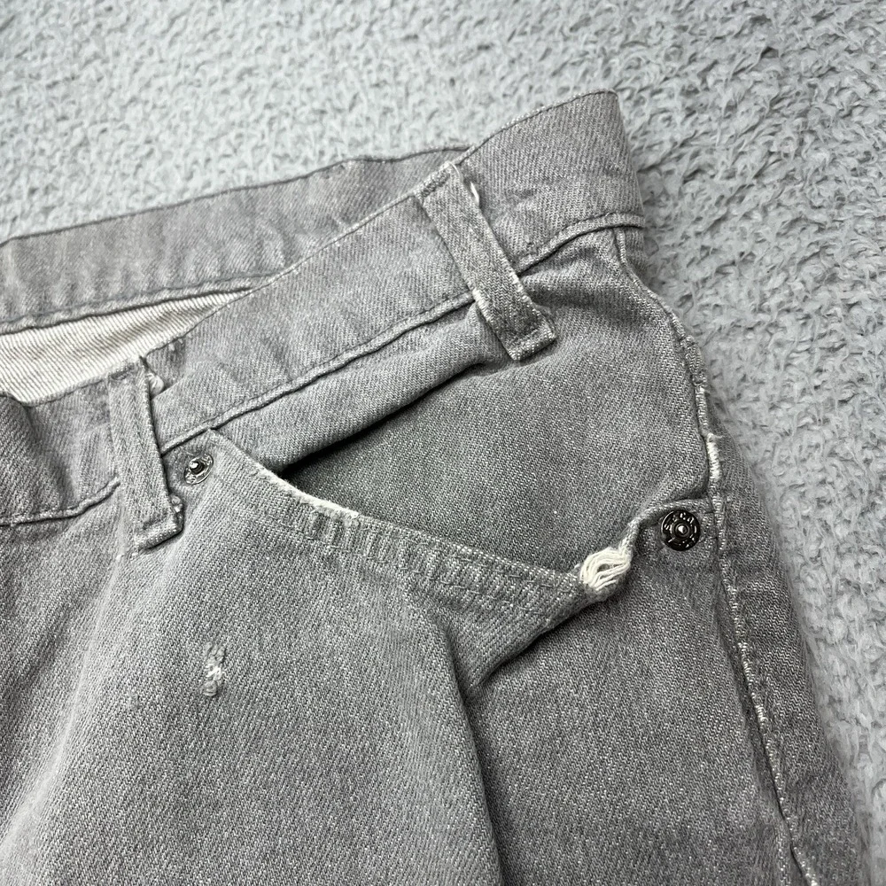Levi's 549 Jeans Mens 36x30 Vintage 80s Gray Distressed Leather Tag Made In USA‎